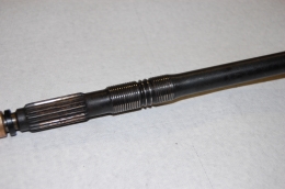 Thread that pushes oil back inside the case