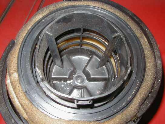 Bild 4 Zerdr�ckter Filtereinsatz