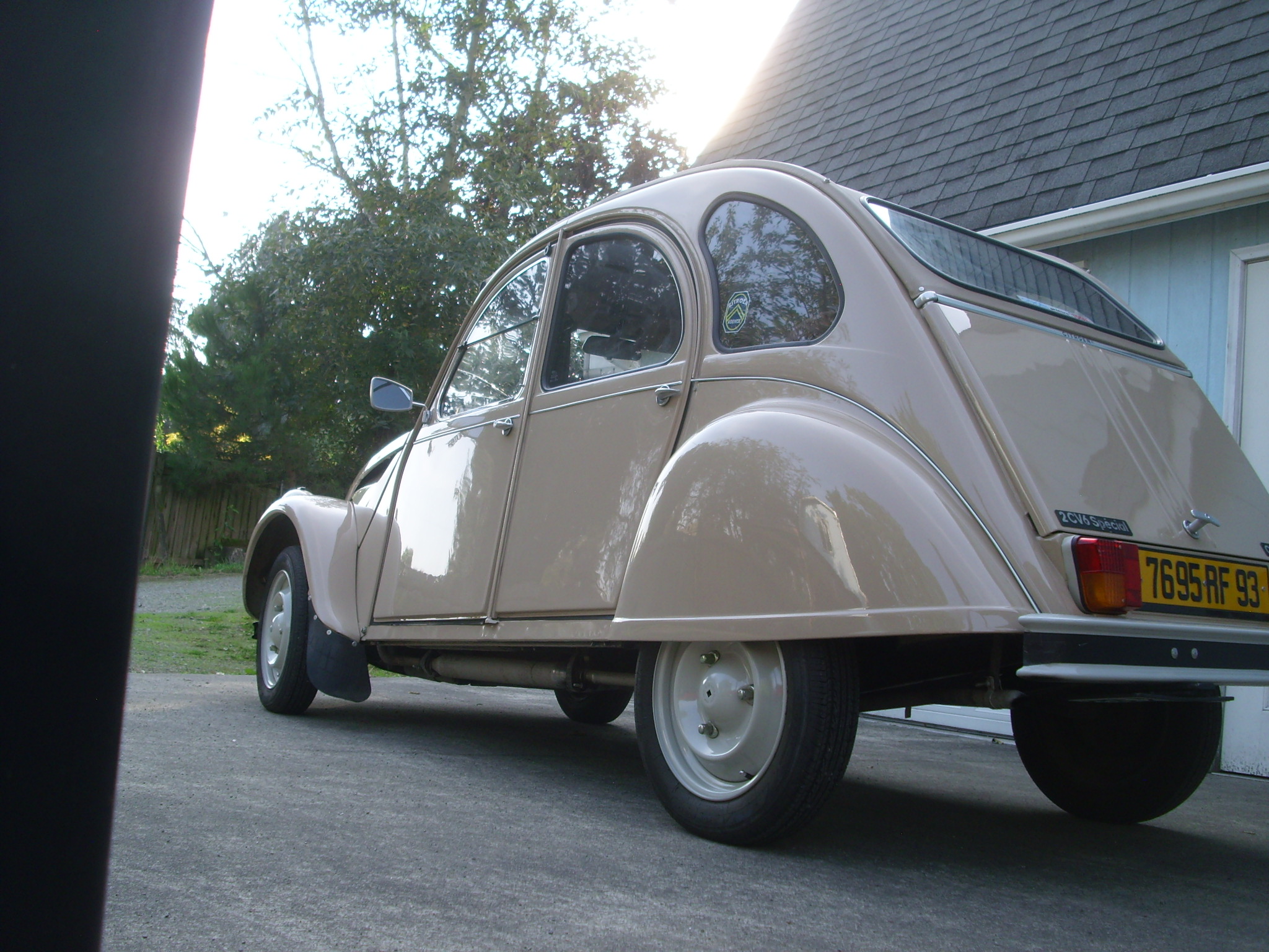 2CVs R us - World of Deux Chevaux